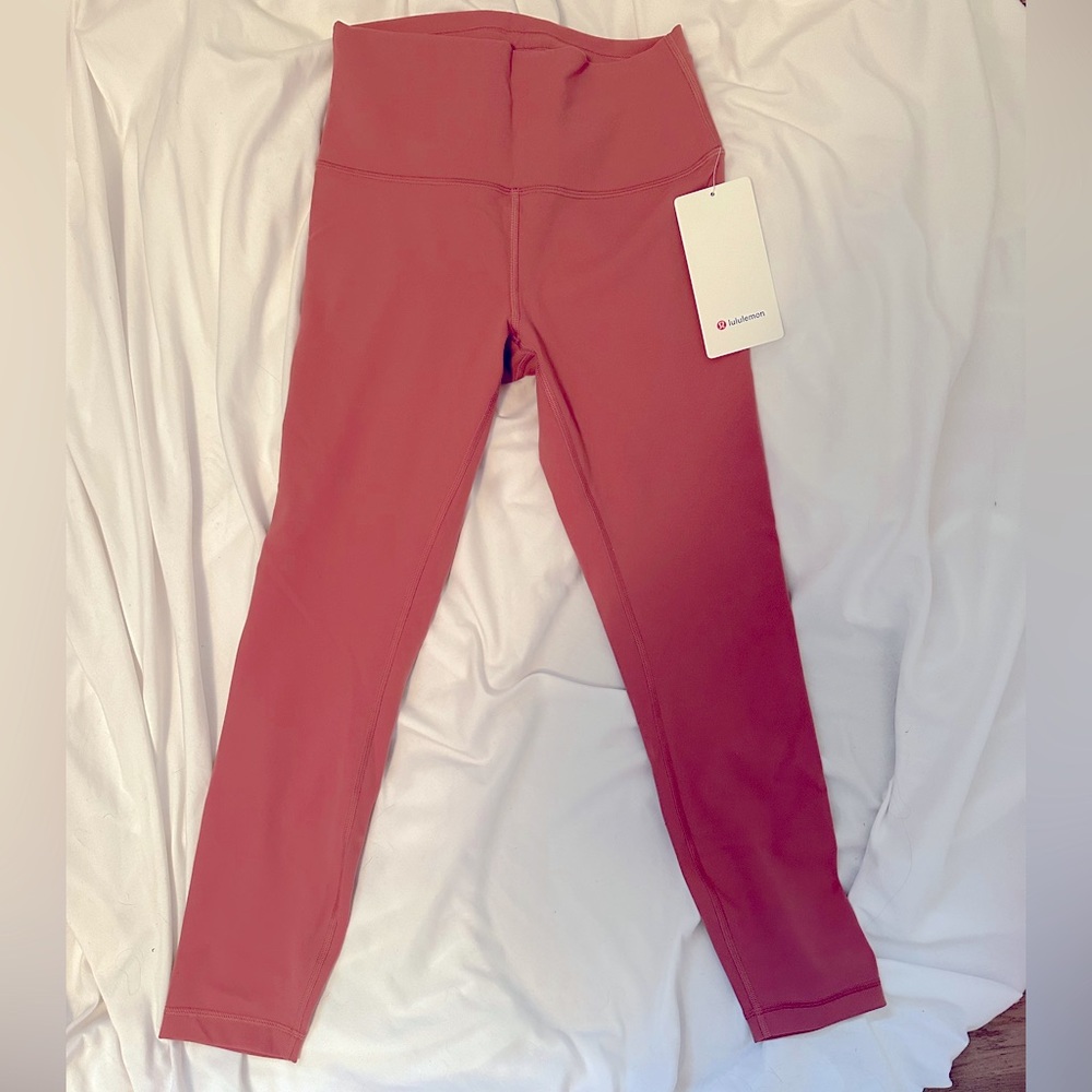 BNWT Lululemon Wunder train 25” -8- dusty rose